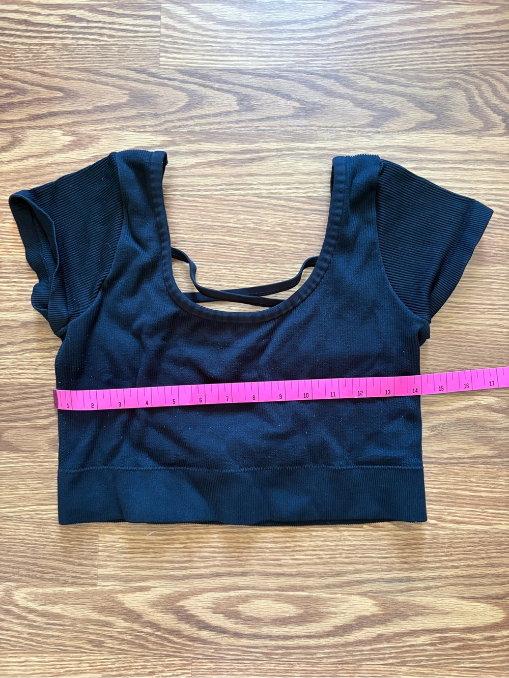 aerie XL Black Scoop Neck Short Sleeve Crop Top with Back Strap